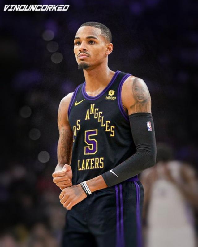 1705104176320095504.jpg huren.jpg