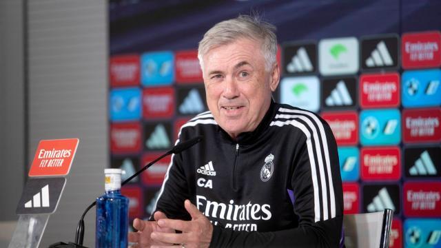 开云体育入口-安切洛蒂:本泽马会留下 我会继续执教皇马