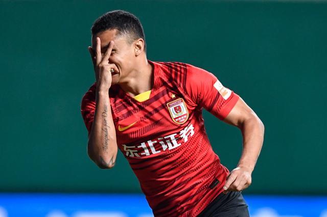 开云体育官网-中超争冠组综述：争冠三雄均告捷 国安取胜焦点战